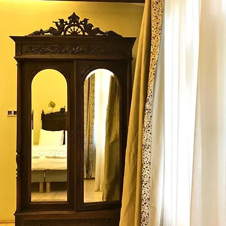 Meyana Manor Tachov (Plzen)